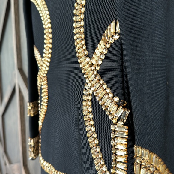 Custom Made Dress 🖤 with Gold Beading and a Fitted Stretch Black Fabric - Picture 3 of 7